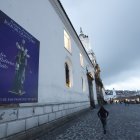 Centro. Con grandes carteles, en los exteriores de la Iglesia de San Francisco se anuncia la gran procesión.
