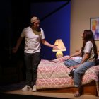 Steve y Alice, los protagonistas de la obra, llevan tres años de relación cuando deciden separarse.