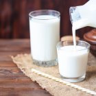 La leche que tenga vitamina agregada paga el IVA del 15 %.