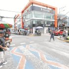 Referencia. La expansión urbana de Tumbaco impulsa la apertura de negocios sin LUAE o con uso inadecuado, lo cual genera preocupación.