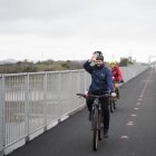 El expresidente de Chile, Gabriel Boric, inauguró dos primeros tramos de la ciclovía (foto referencial).