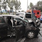 En en ingreso al túnel de San Juan ocurrió un choque múltiple entre tres vehículos.