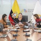 Comisión de Educación aprobó informe que impulsa educación financiera en aulas del país.