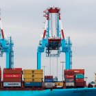 Por el Estrecho de Ormuz pasa el 20 % del petróleo mundial.