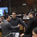 Los legisladores que quieran ser candidatos deberán renunciar a sus curules.