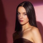 Su sencillo Drivers License  se convirtió en una de las baladas en inglés más vendidas de 2021