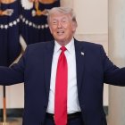 El presidente de Estados Unidos, Donald Trump, insiste en atacar masivamente a Irán si no permite el paso de buques por el estrecho de Ormuz.