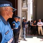 Ambientes en los exteriores del Palacio Municipal este jueves 2 de abril.