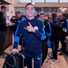 Jugadores de la selección paraguaya a su arribo a Francia para el último amistoso.