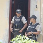 La Policía realizó el levantamiento del cadáver de Cuesta Castro y recolectó indicios en la escena del crimen.