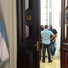 Allanamiento. Ambiente en el interior del Palacio Municipal.