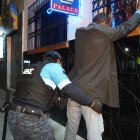 En los operativos se revisaron a personas y negocios del sur y centro de Quito.