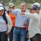 Carlos Serrano, viceprefecto, en un recorrido por el Guayas