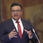 El asambleísta correísta, Franklin Samaniego, anunció que la Revolución Ciudadana presentó una demanda de inconstitucionalidad en contra de la resolución del CNE para cambiar las elecciones seccionales.