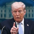 Donald Trump cesó sus amenazas de atacar de forma contundente a Irán.