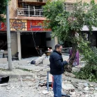 Un edificio de apartamentos dañado después de un ataque aéreo israelí en Caracas, cerca del distrito de Raouche en Beirut, Líbano, el 8 de abril de 2026.