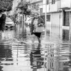 En años pasados, pese a obstáculos como inundaciones, la ciudadanía se ha desplazado a los distintos cantones en días de elecciones.
