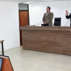 El abogado de la RC solicitó que el TCE deje sin efecto la suspensión que ordenó el juez electoral, Joaquín Viteri (d).