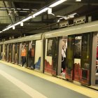 Según los usuarios, la demora en la llegada de los trenes ocurre desde el 6 de abril.