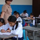 El profesor de hoy debe enseñar adaptándose a la tecnología y a las circunstancias de hoy sin dejar de lado el afecto y el respeto a sus alumnos.