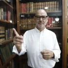 Farith Simon, abogado y académico, afirma que hay que defender valores democráticos.