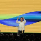 Jaime Nebot, exalcalde de Guayaquil, llegó a su cita en el Centro de Convenciones, ubicado en el norte de la ciudad, donde sus invitados lo esperaban.