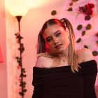 La cantente guayaquileña Gloria, artista de latin pop, fue una de las cuatro artistas ecuatorianas que compartieron su punto de vista sobre el tema.