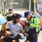 Operativos de control vehicular continúan en Guayaquil en medio de una creciente presión ciudadana.
