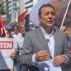 Geovanni Atarihuana, junto a otros dirigentes de Unidad Popular, en rueda de prensa dijo que no tienen ni 1 % de desafiliaciones, según el mismo CNE.