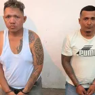 Alias Gordo Danny (izquierda) y Puppy fueron detenidos por militares en Calceta. El Ministerio de Defensa asegura que son miembros de la banda criminal Los Choneros.