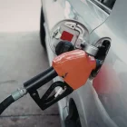 Los precios de las gasolinas subieron en Ecuador este mes.