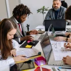 El principal enemigo en los entornos de oficina es el sedentarismo prolongado.