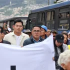 Andrés Quishpe, presidente de la UNE, lidera el pronunciamiento por los derechos democráticos en Ecuador.