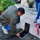 Habitantes de La Aurora también se quejan por los cortes del servicio de agua potable y la baja presión con la que llega el agua a sus viviendas.