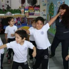 Las niños reciben nociones vitales y académicas en el jardín de infantes. Allí se empieza a preparar, fortalecer y formar la inteligencia.