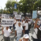 Cientos de pescadores protestaron en Guayaquil por el alto precio del diésel.