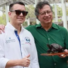 El presidente Daniel Noboa recibió a Gustavo Petro en Galápagos el 15 de diciembre de 2024.