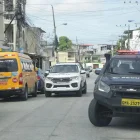 Agentes de la Policía Nacional mantuvieron vigilancia durante el velorio y el traslado del féretro de Jeremy Zambrano.