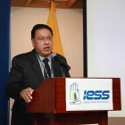 Jaime Bernabé asume el Ministerio de Salud tras breve paso por el IESS