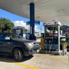 Pie de foto: El precio de los combustibles en Ecuador mantiene un alza sostenida desde el 12 de marzo de 2026.