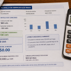 El Gobierno cubre hasta 180 kWh del consumo eléctrico en abril de 2026; los hogares que no superen ese nivel recibirán la planilla en $0