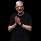 Tim Cook, quien lideró la compañía desde 2011, deja el cargo tras consolidar a Apple como la empresa más valiosa del mundo.