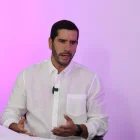 Defensa de Roberto Luque se pronuncia sobre su rol en contrataciones del sector eléctrico.