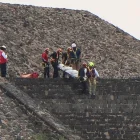 Rescatistas atendieron la emergencia en las pirámides tras el ataque.
