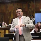 El asambleísta de ADN, Xavier Ordóñez, propuso cambiar el orden del día para debatir y rechazar la paralización del Metro.