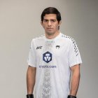 Adrián durante su primera sesión de fotos como participante de una cartelera de la UFC