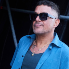Alejandro Sanz.disfruta de su romance con la actriz peruana.