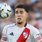 Kendry Páez jugando para River Plate.