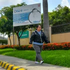 Propaganda. En La Aurora se observa propaganda del alcalde desgastada e ignorada por los residentes.