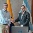 El ministro de Agricultura, Ganadería y Pesca, Juan Carlos Vega Malo (izquierda), se reunió con el nuevo viceprefecto de Guayas, Carlos Encalada.